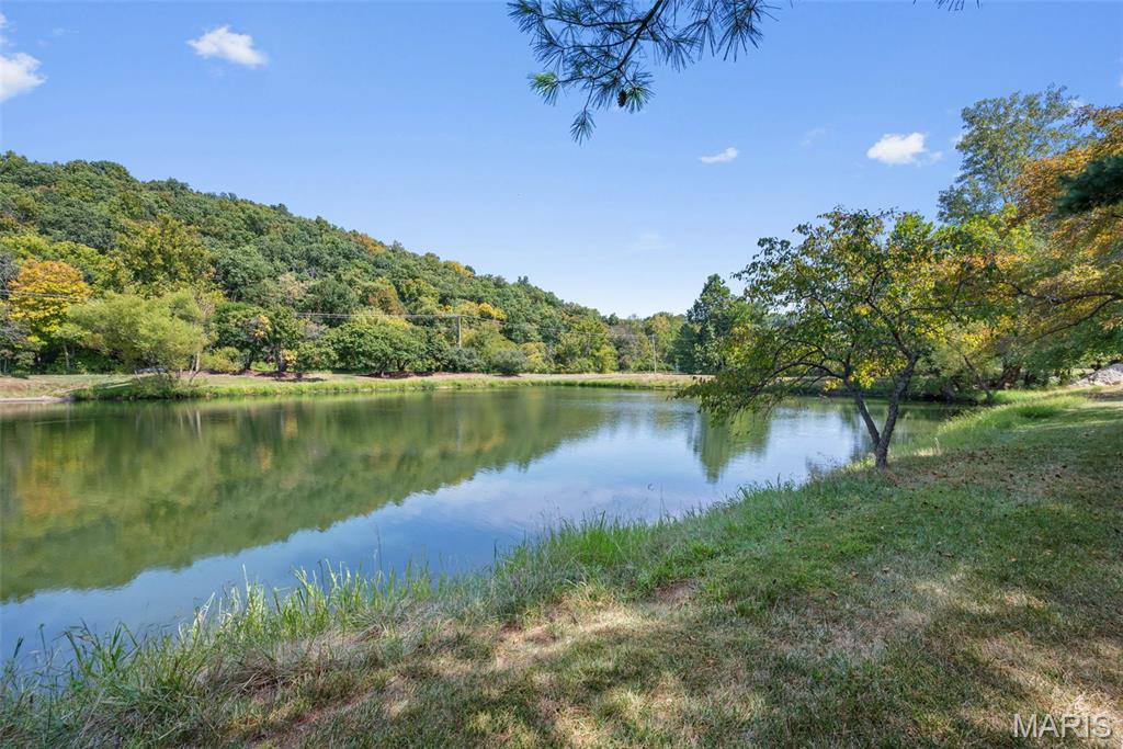 936 Forest Lake Court