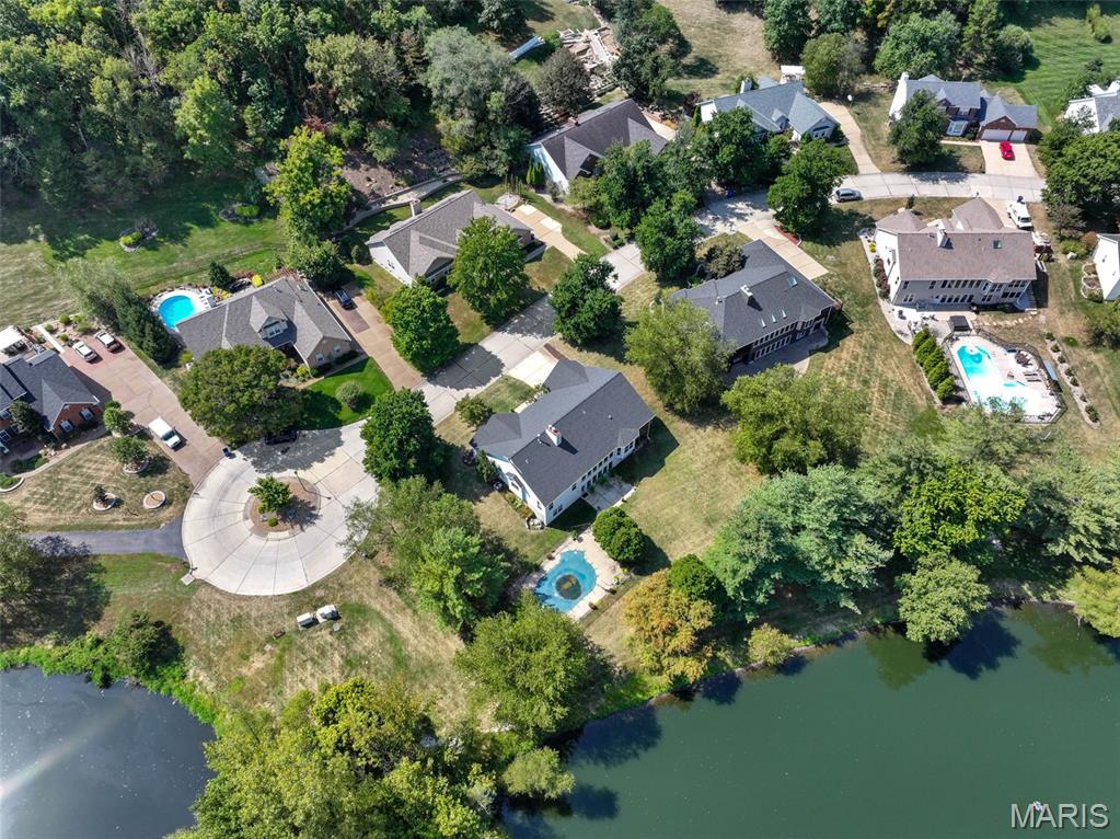 936 Forest Lake Court