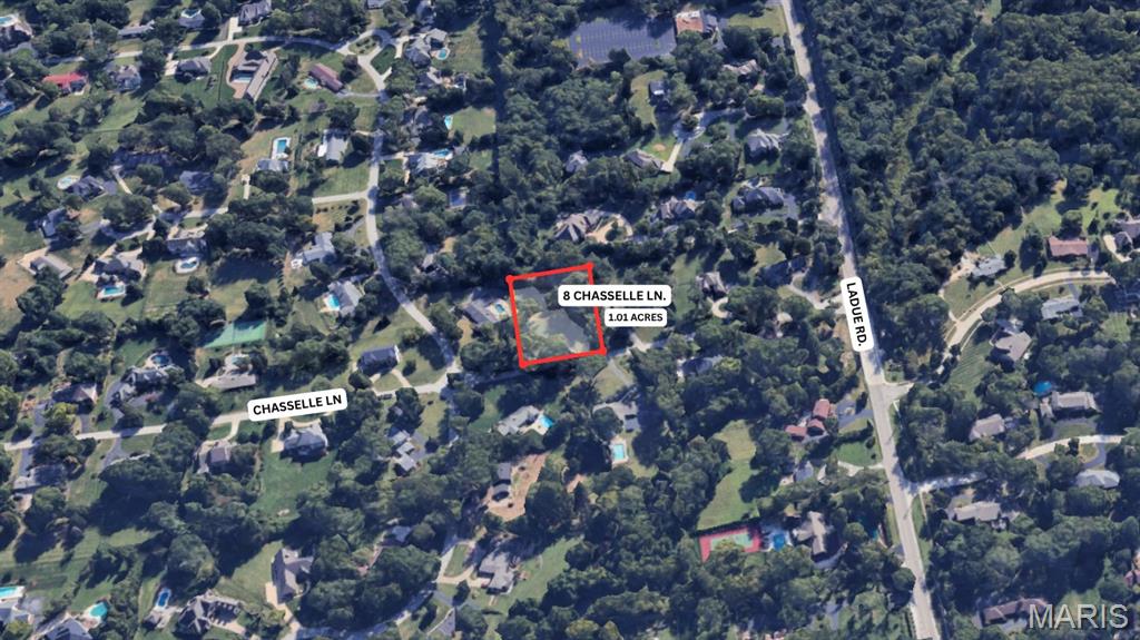 8 Chasselle Lane
