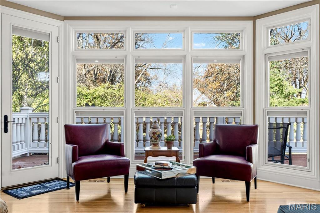 10600 Country View Drive