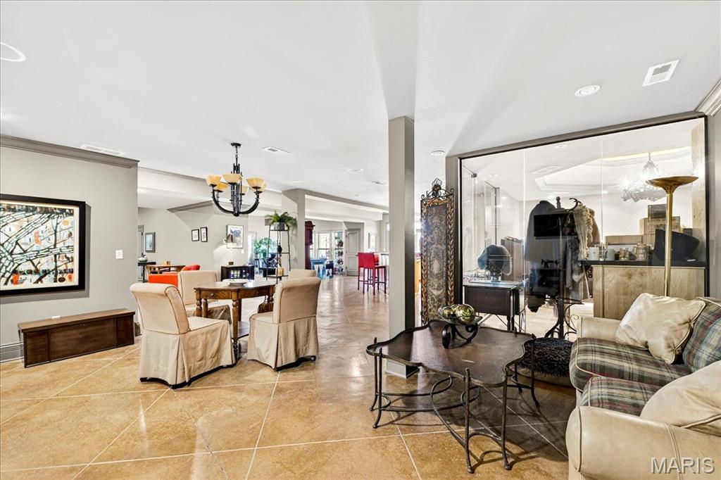 10600 Country View Drive