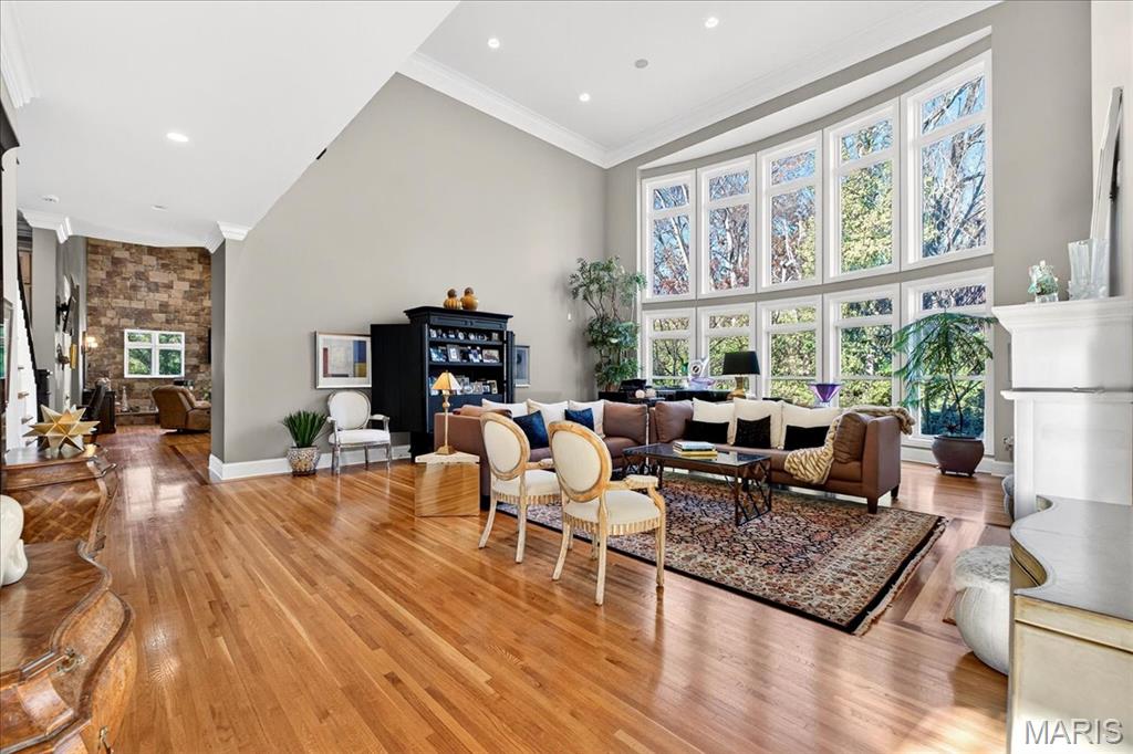 10600 Country View Drive