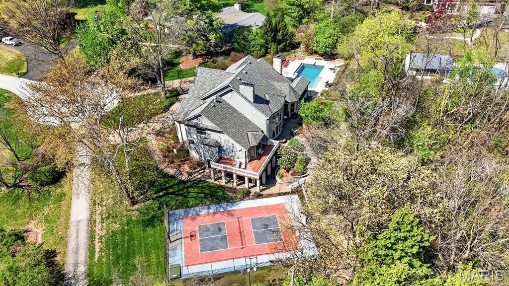 10600 Country View Drive