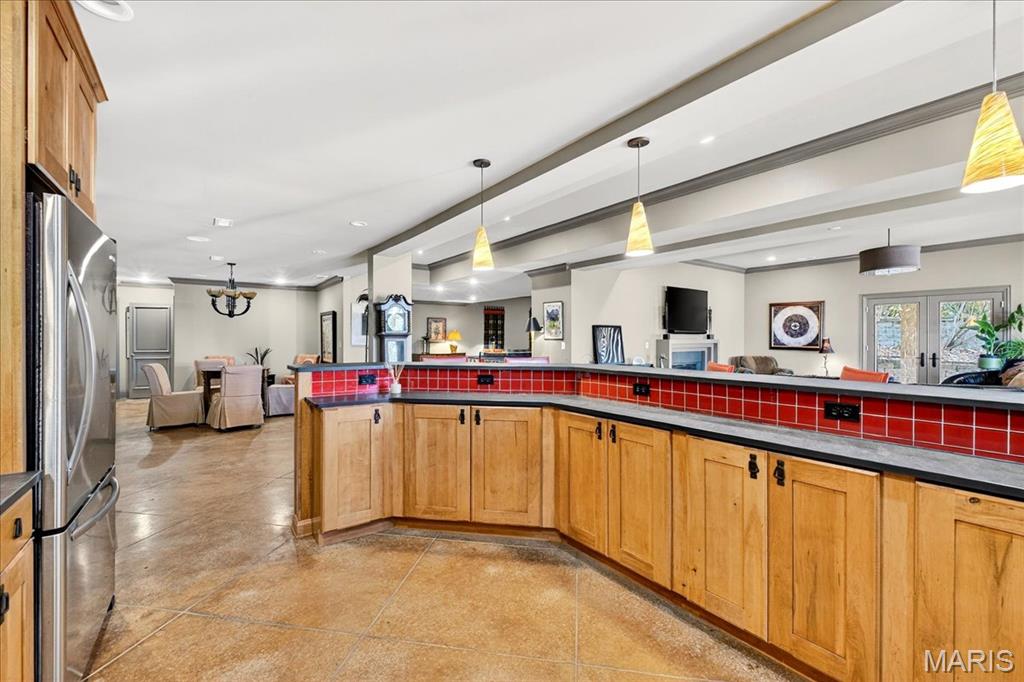 10600 Country View Drive