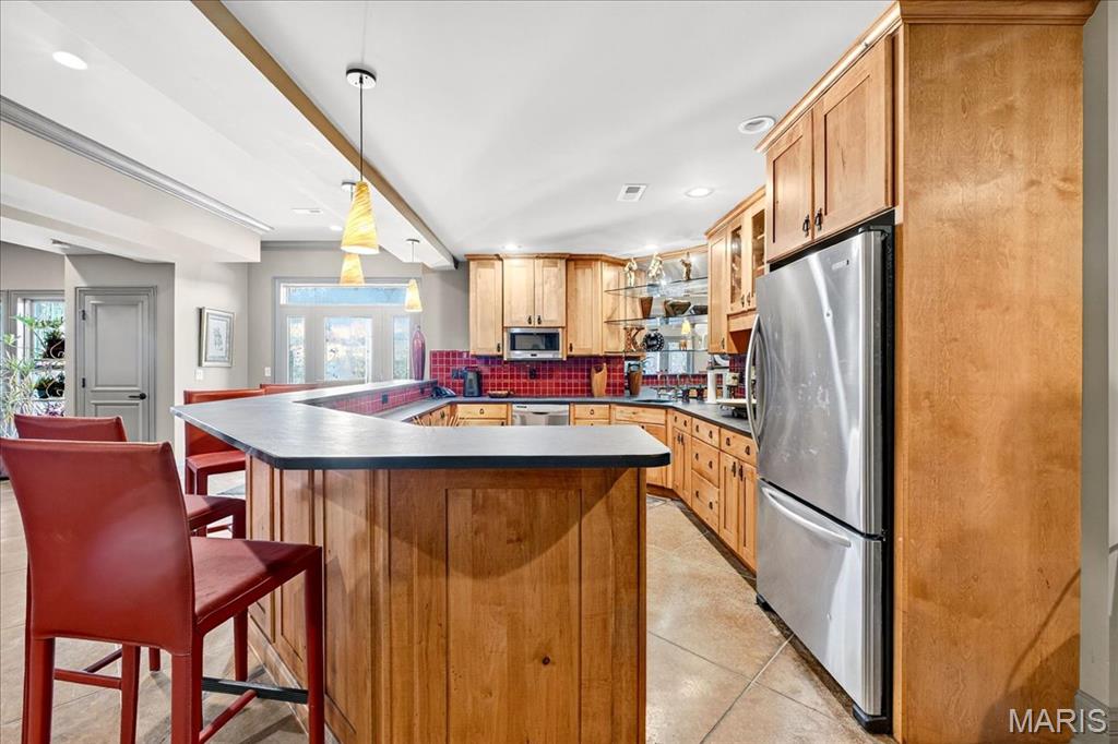 10600 Country View Drive