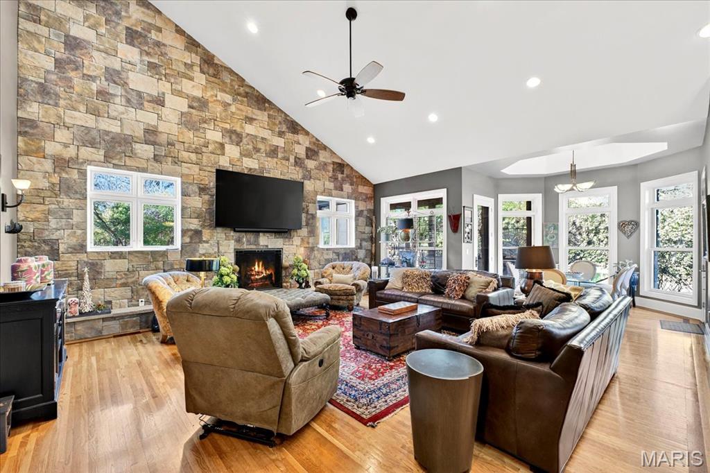 10600 Country View Drive