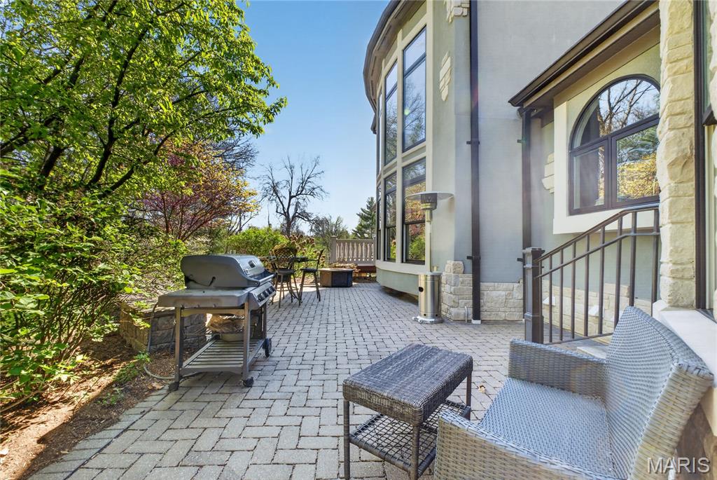 10600 Country View Drive