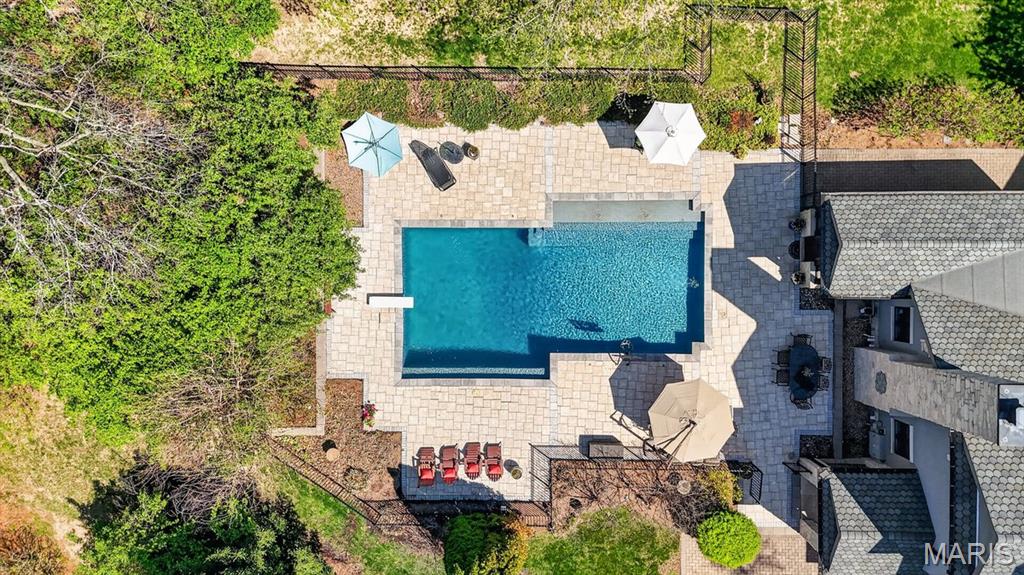 10600 Country View Drive