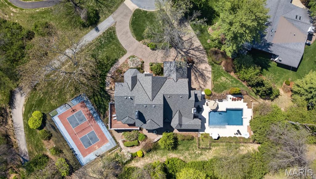 10600 Country View Drive