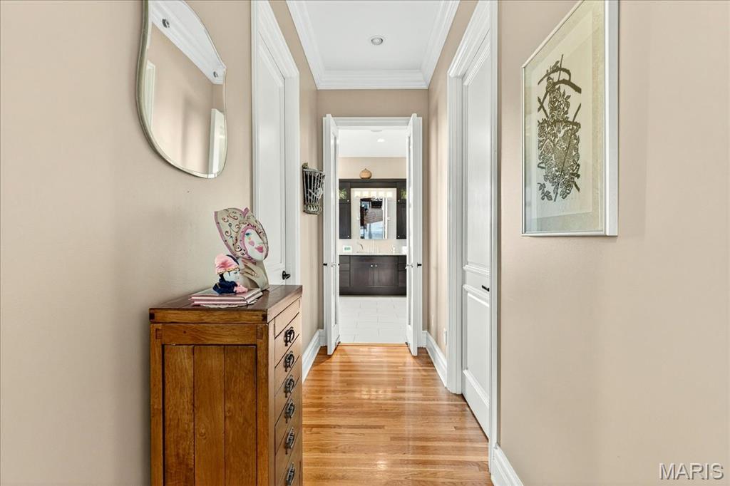 10600 Country View Drive