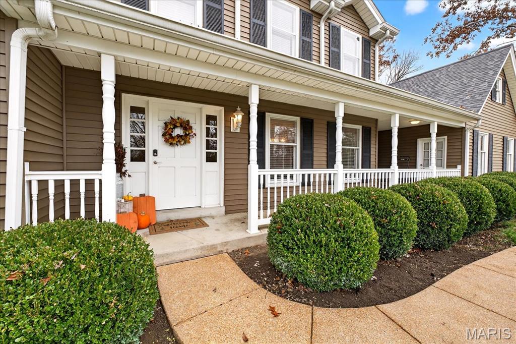 15966 Quiet Oak Road