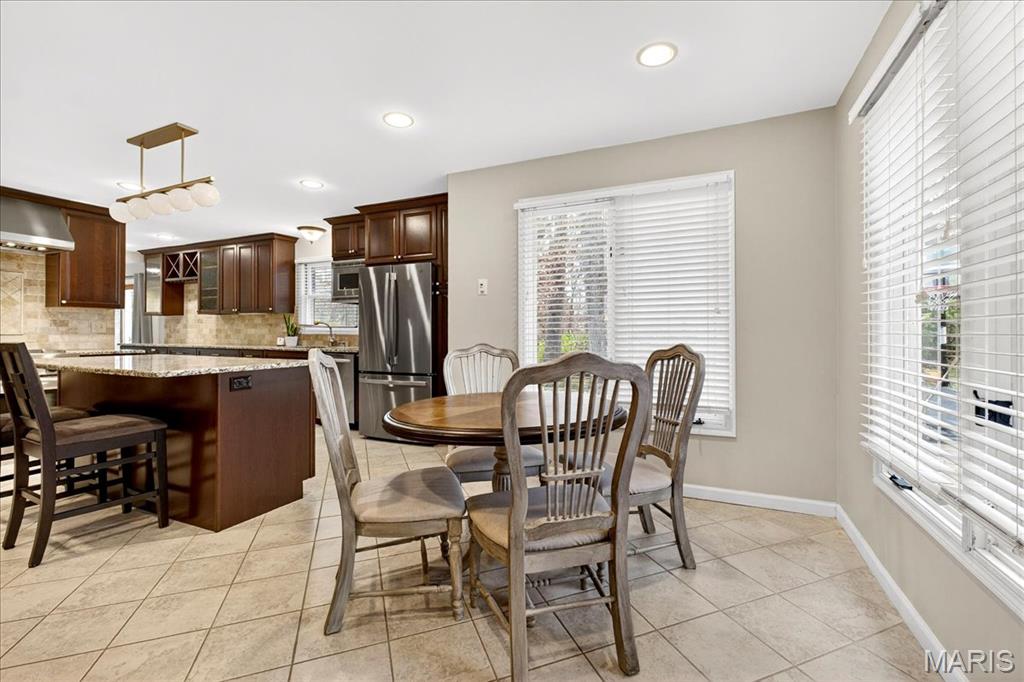 15966 Quiet Oak Road