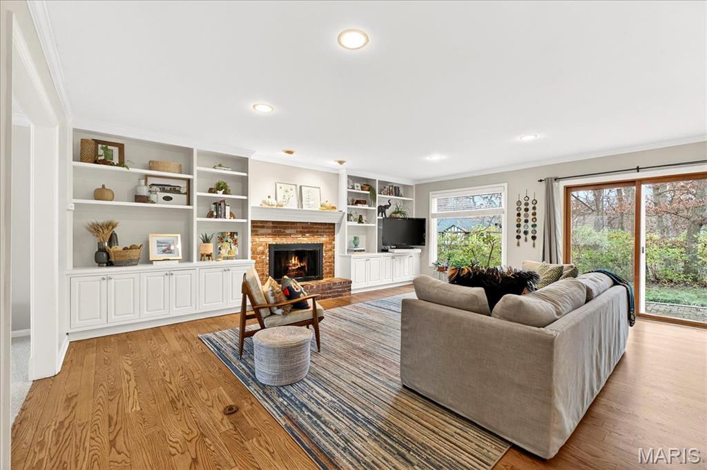 15966 Quiet Oak Road