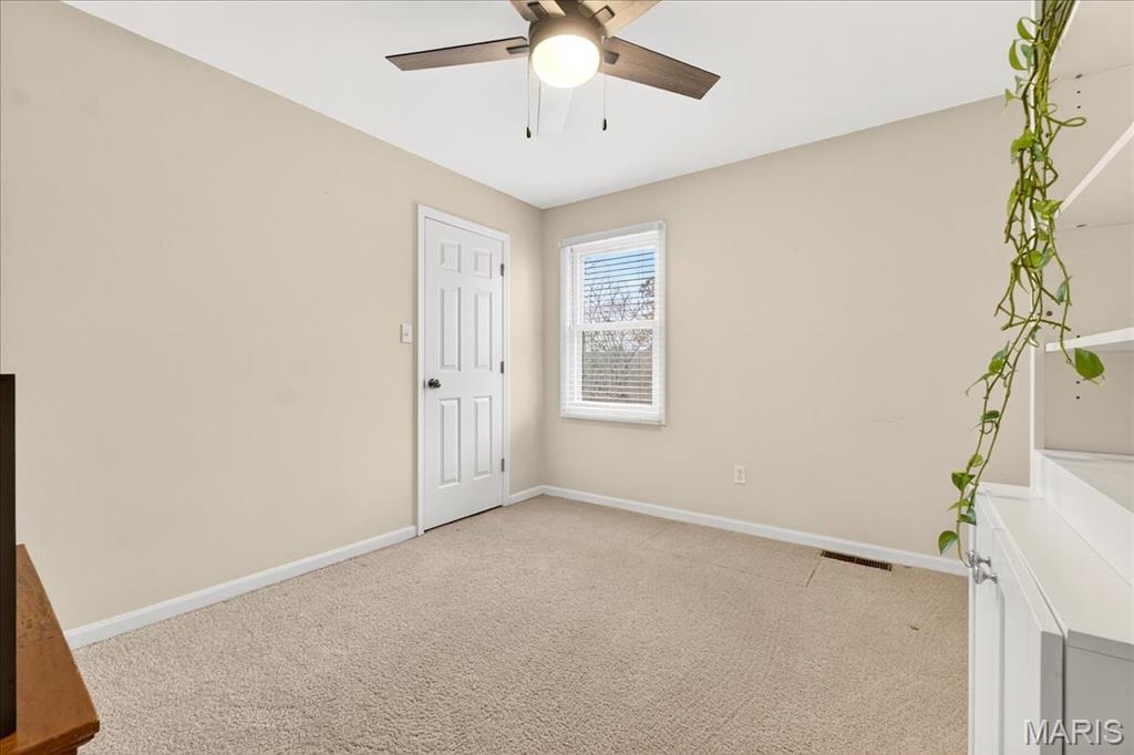 15966 Quiet Oak Road