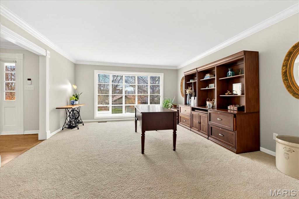 15966 Quiet Oak Road