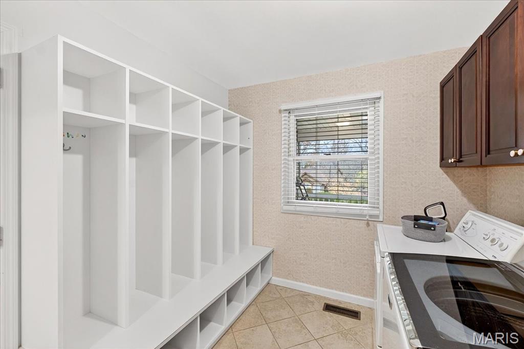 15966 Quiet Oak Road