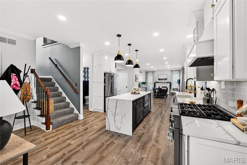 530 Eaglesridge Drive