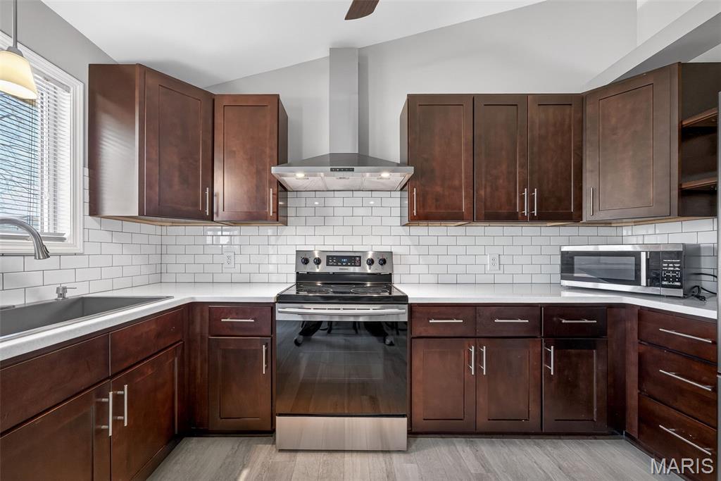 3065 Laurel Village Circle