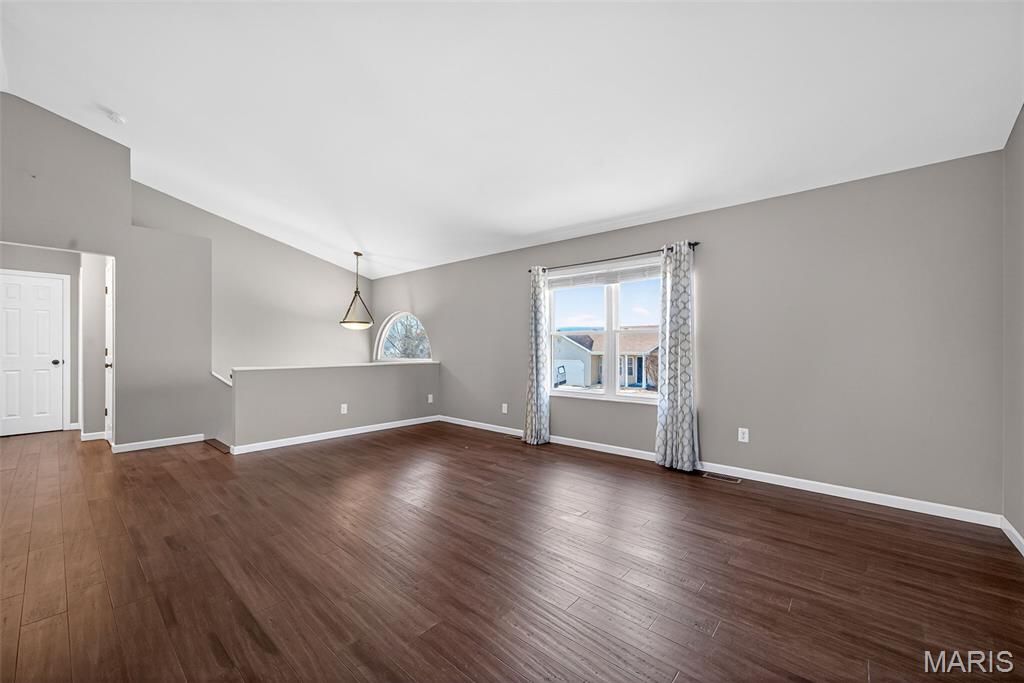 3065 Laurel Village Circle