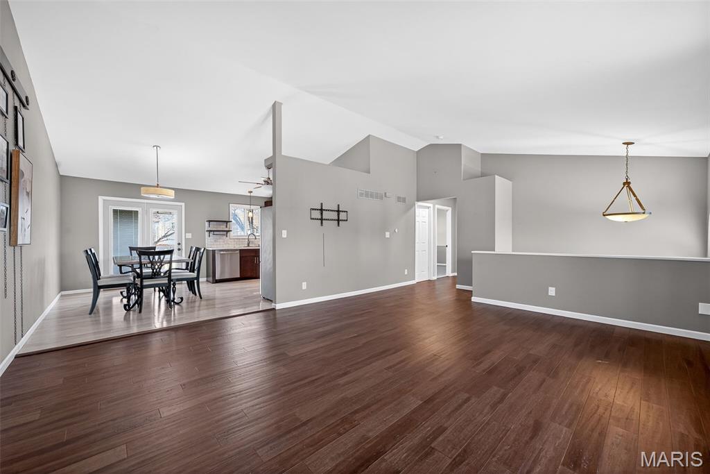 3065 Laurel Village Circle