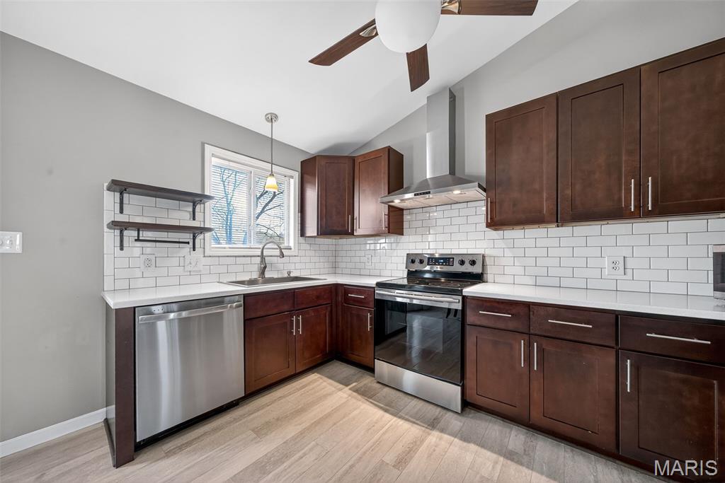 3065 Laurel Village Circle