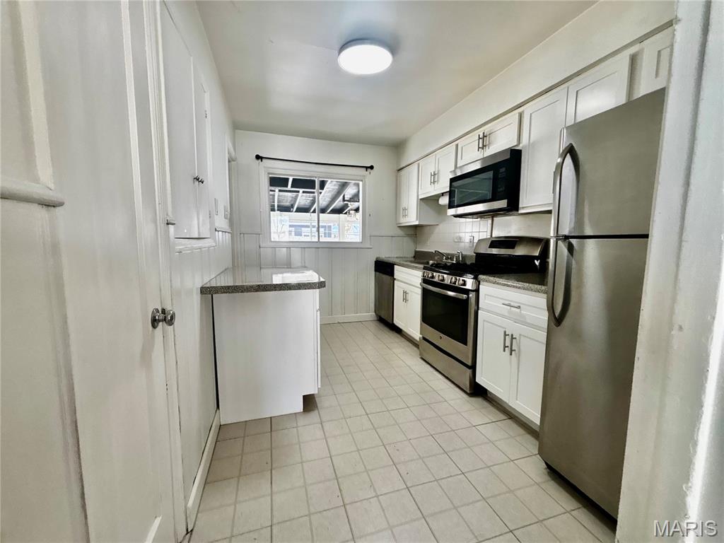 844 Queen Anne Place