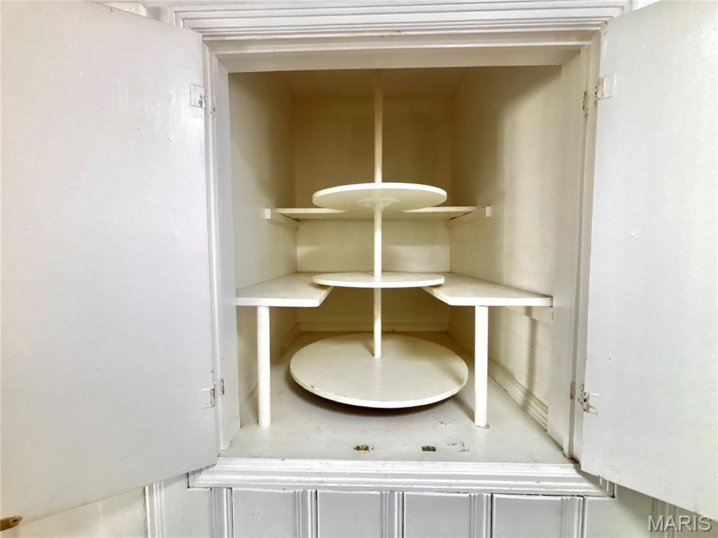 844 Queen Anne Place