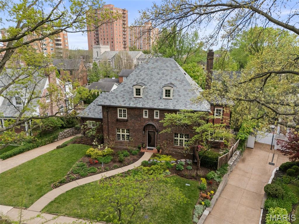 665 W Polo Drive