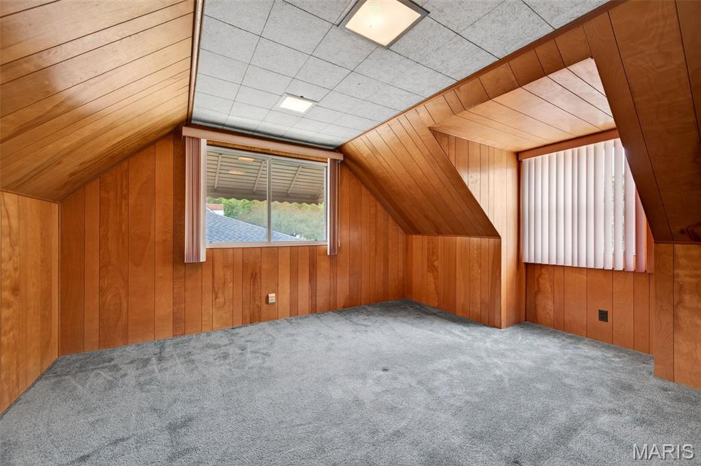 8735 Glenwood Drive