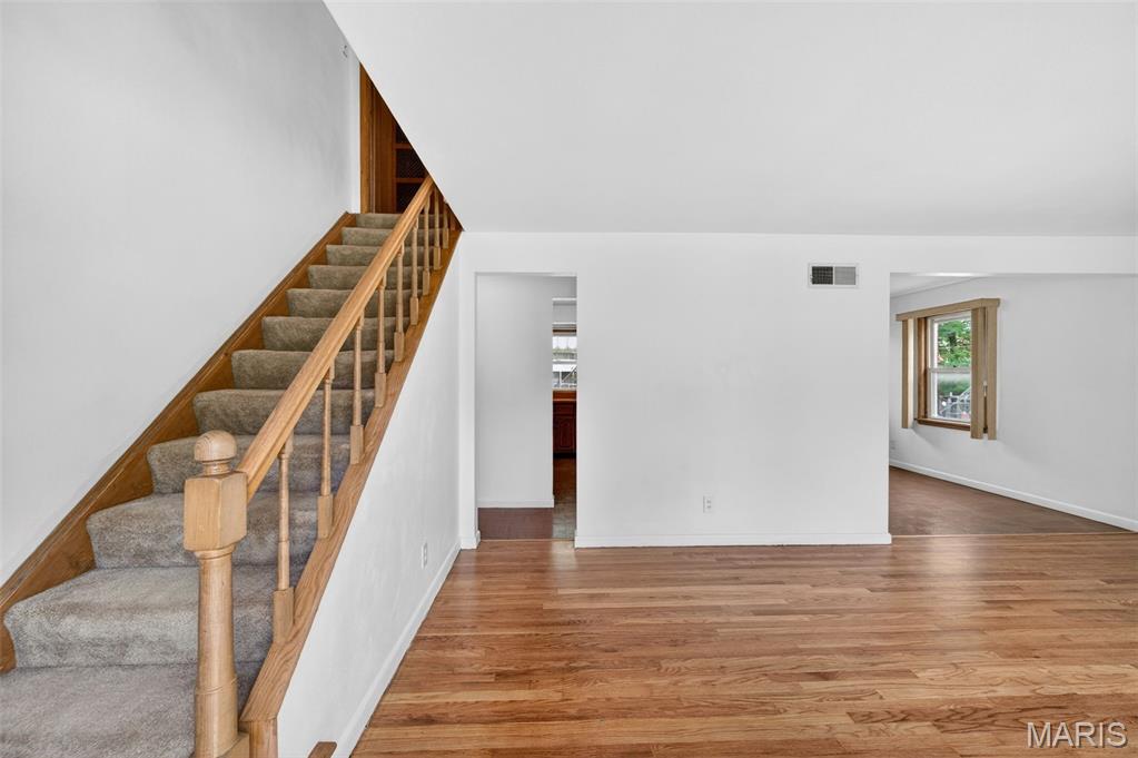 8735 Glenwood Drive