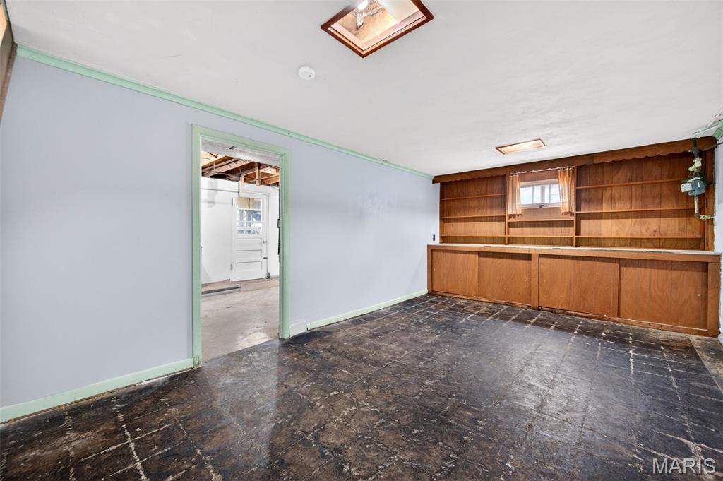 8735 Glenwood Drive