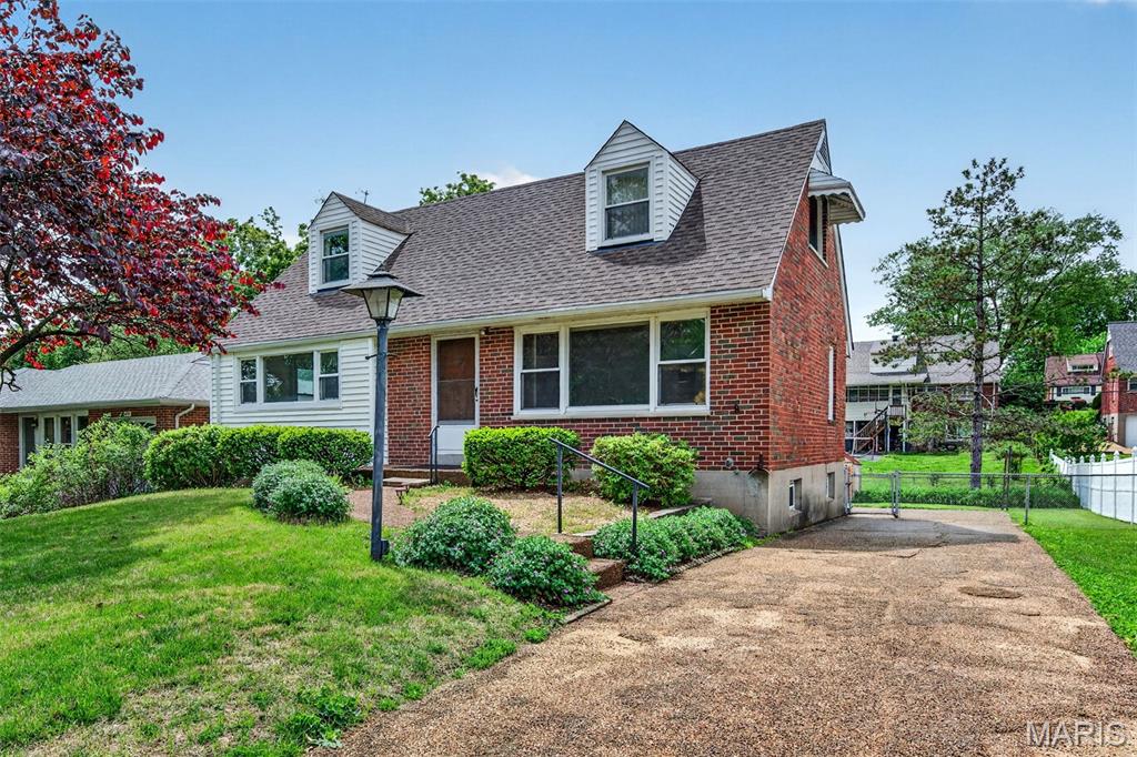 8735 Glenwood Drive