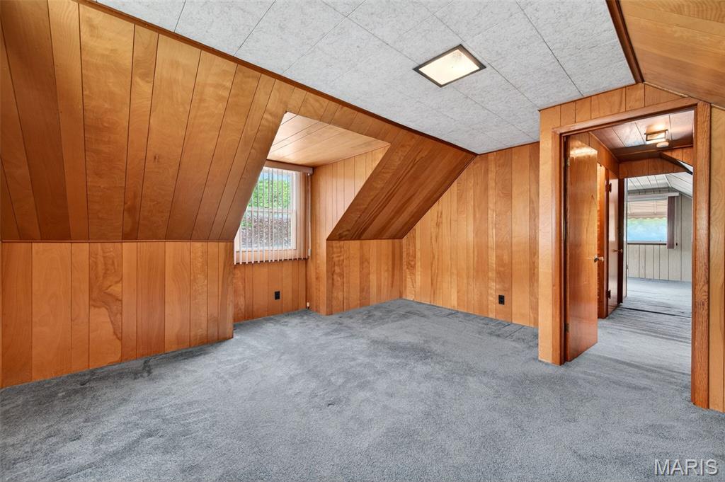 8735 Glenwood Drive