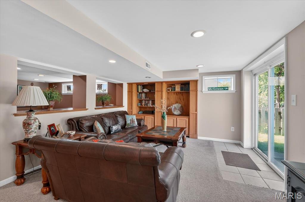 15327 Grantley Drive