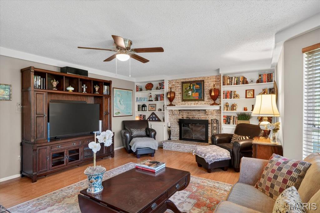 15327 Grantley Drive