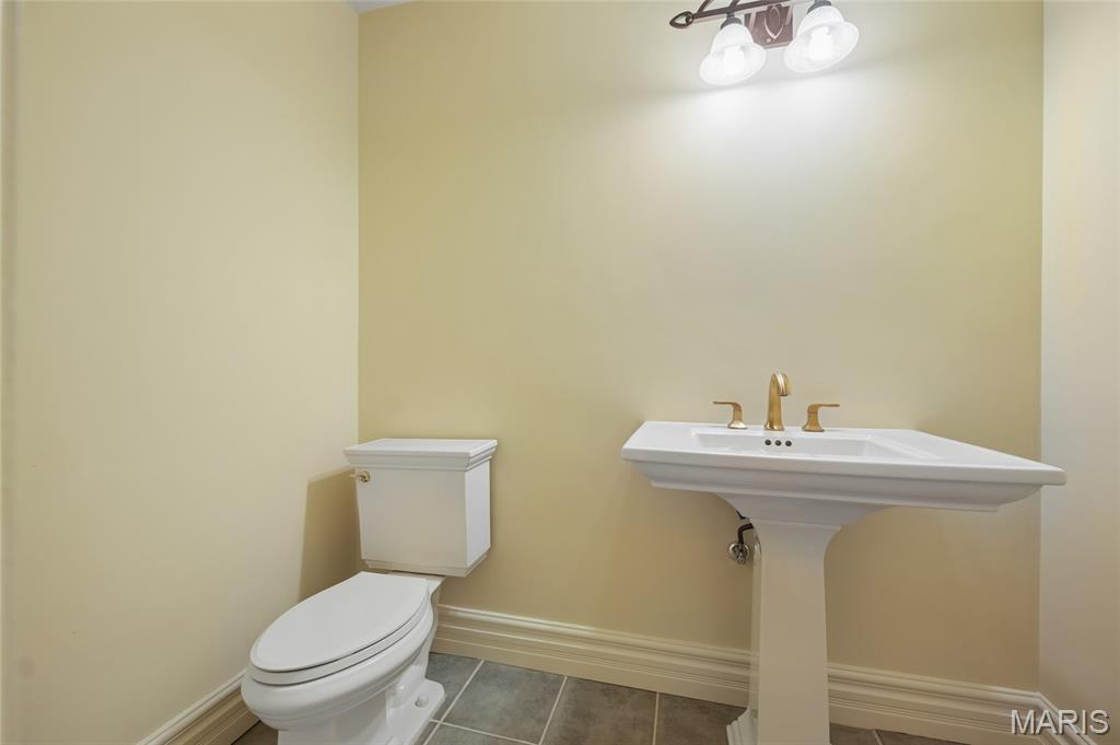 740 Stonebluff Court