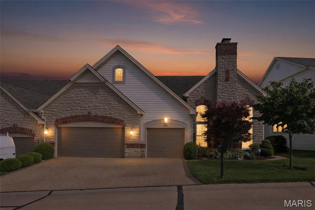 740 Stonebluff Court