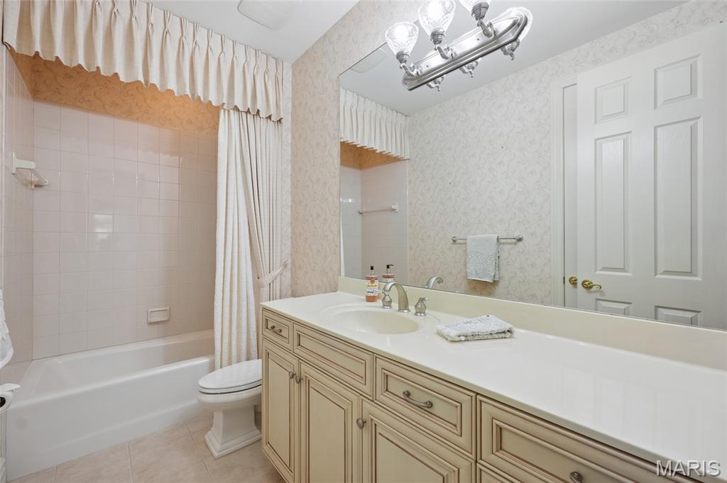 740 Stonebluff Court