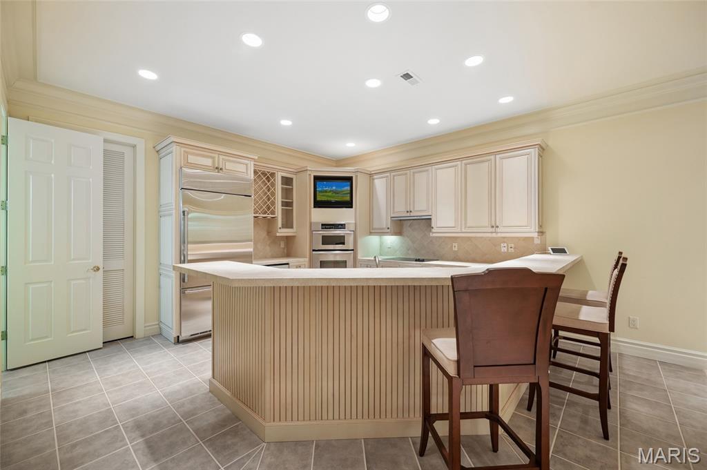 740 Stonebluff Court