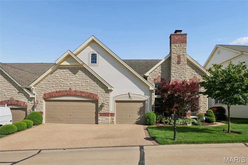 740 Stonebluff Court