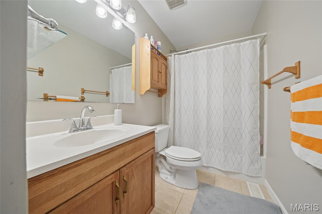 2517 Maple Crossing Drive