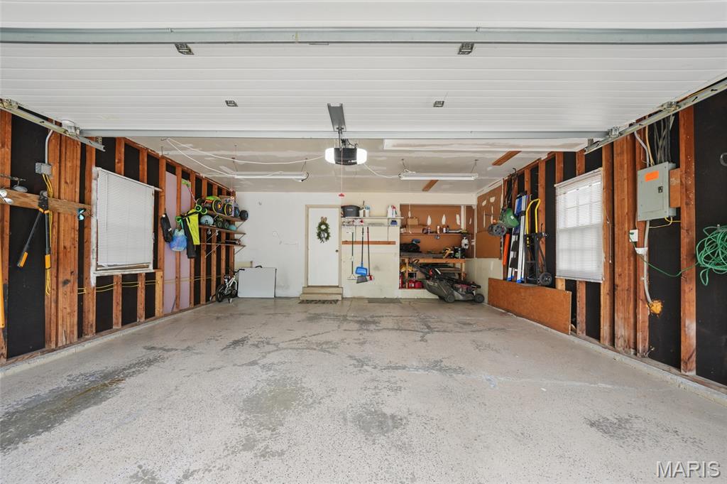 2517 Maple Crossing Drive