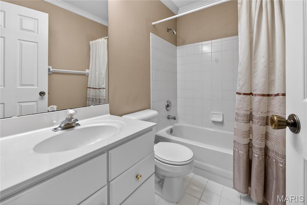 16560 Victoria Crossing Drive Unit: J
