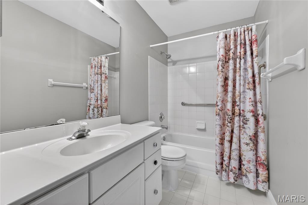 16560 Victoria Crossing Drive Unit: J