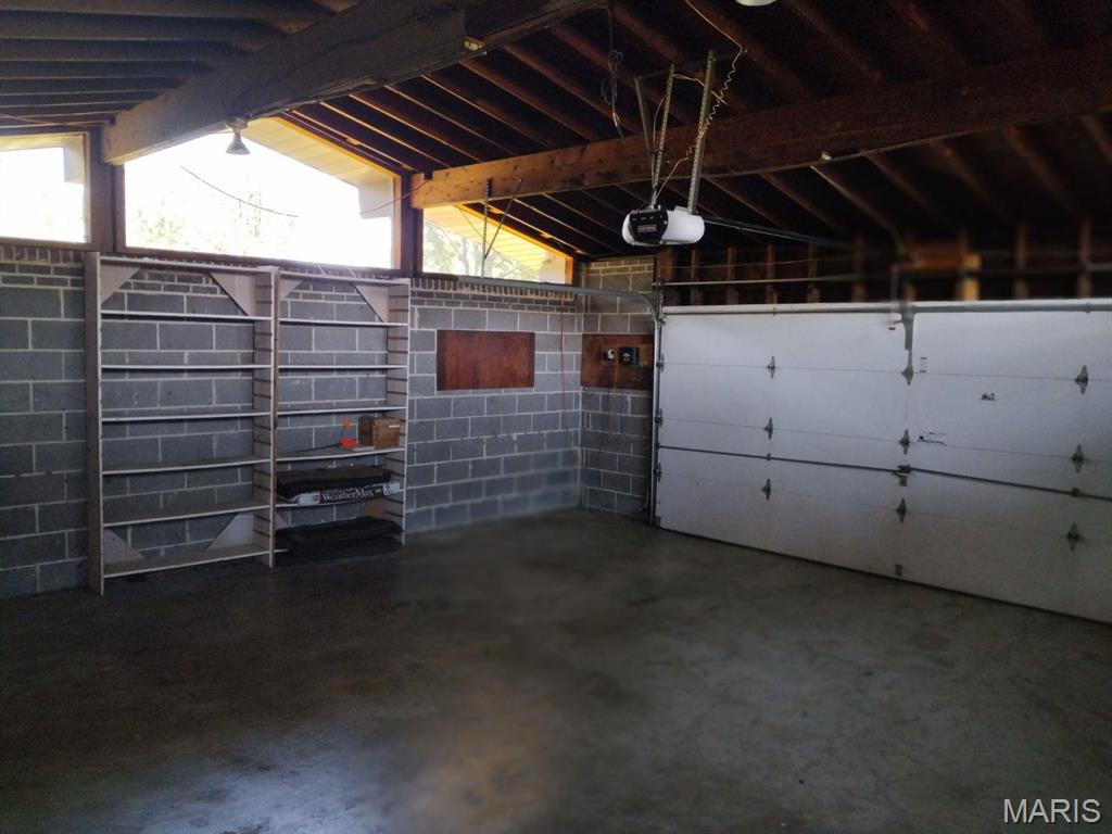10621 Country View Drive