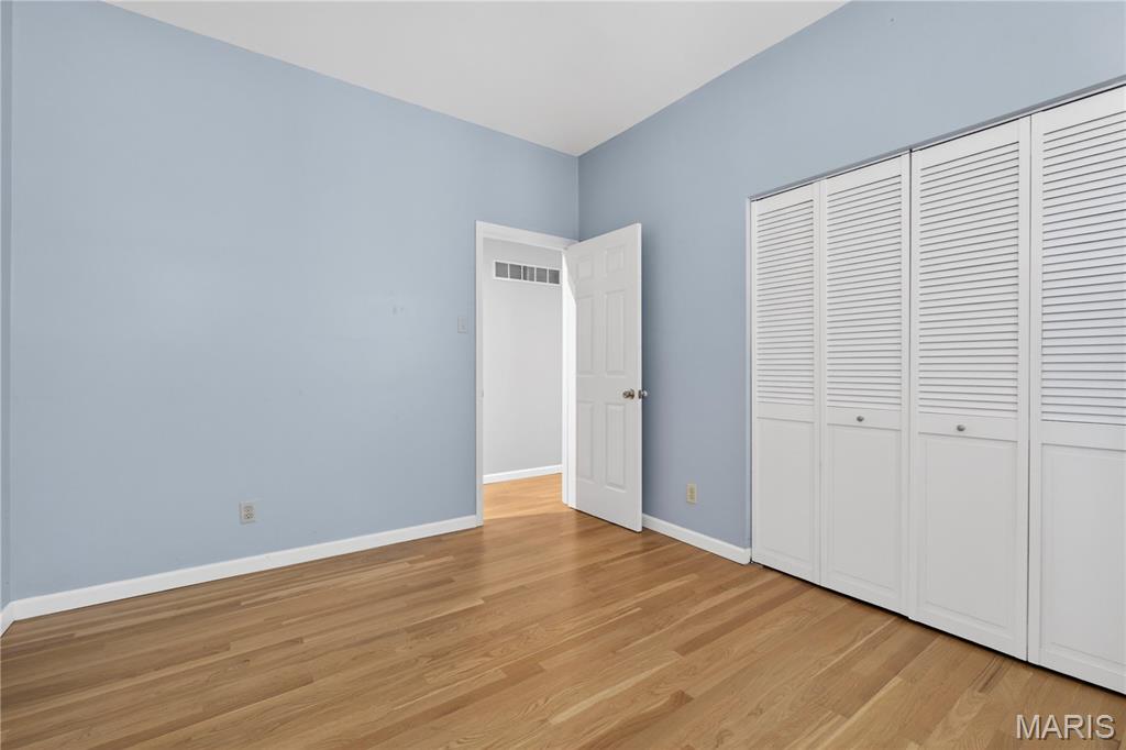 5572 Waterman Boulevard Unit: 1W
