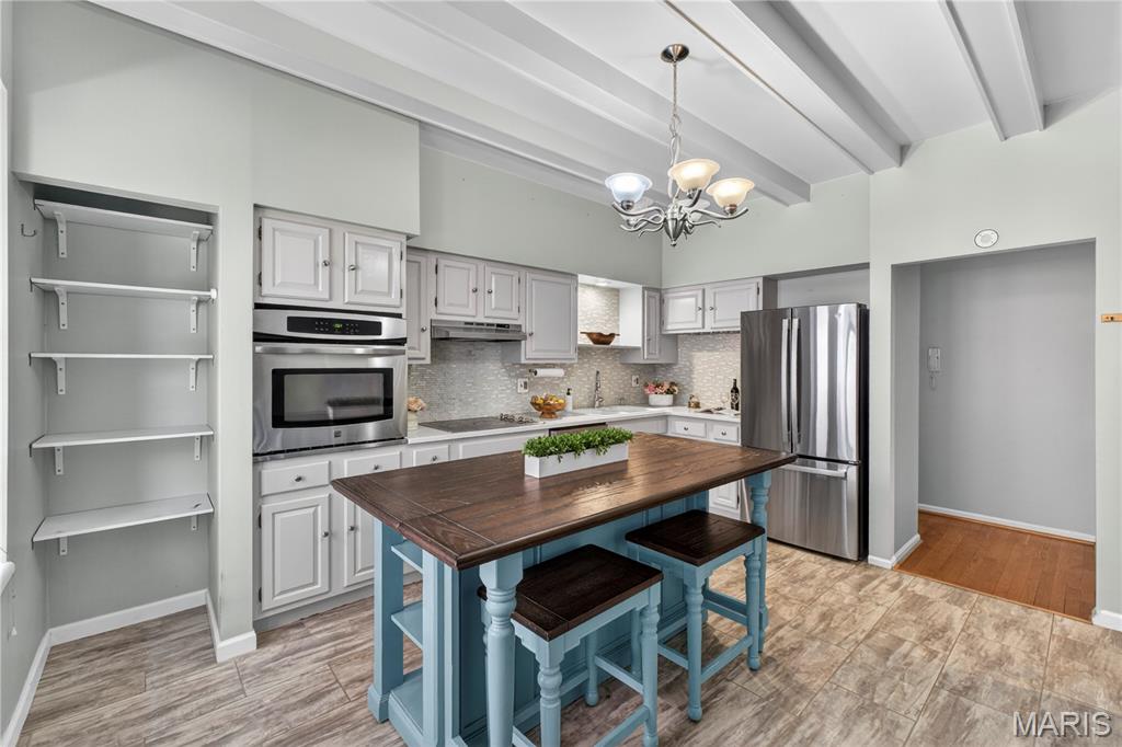 5572 Waterman Boulevard Unit: 1W