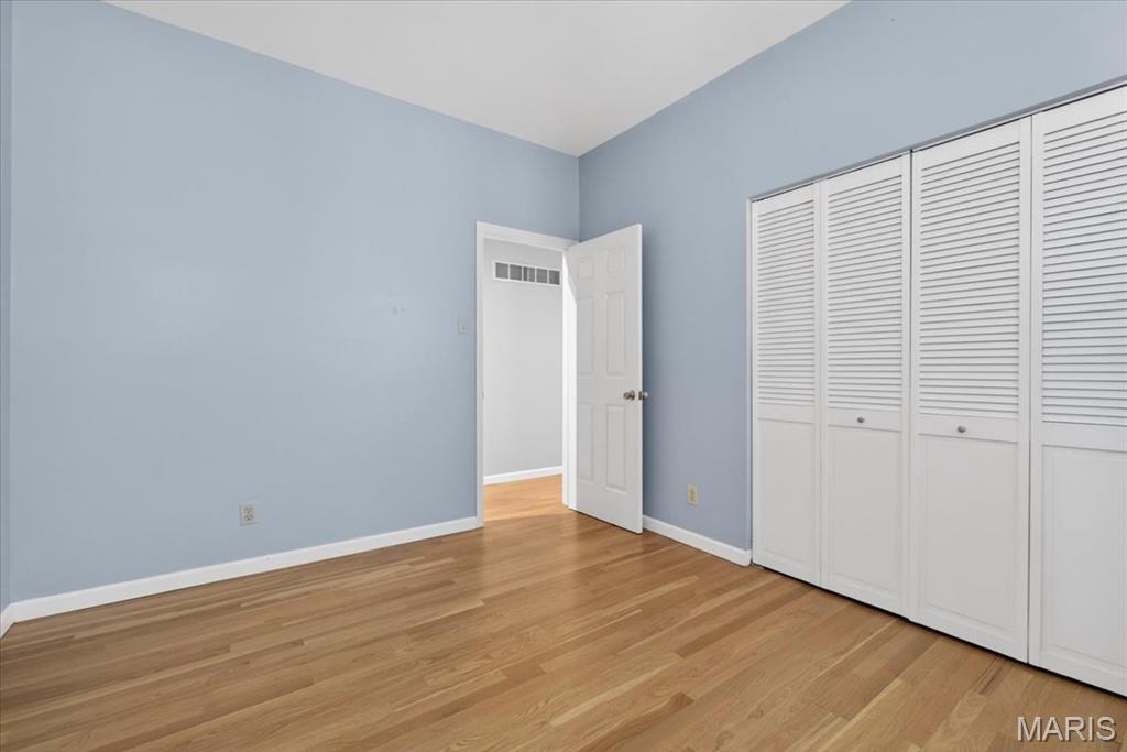 5572 Waterman Boulevard Unit: 1W