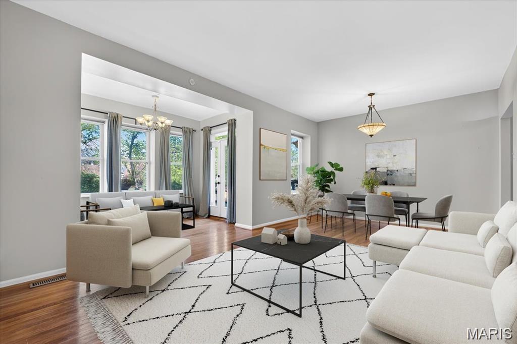 5572 Waterman Boulevard Unit: 1W