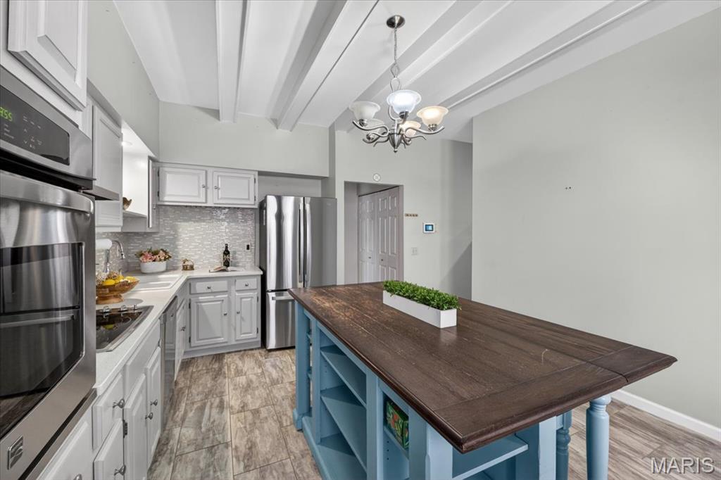 5572 Waterman Boulevard Unit: 1W
